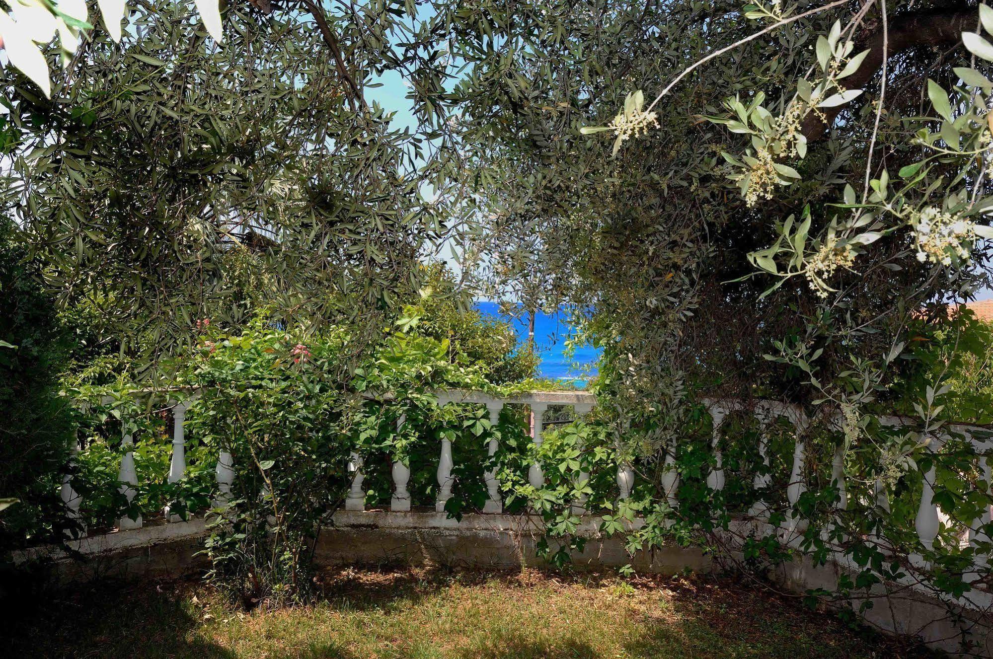 Villa Vanda Lygia  Buitenkant foto